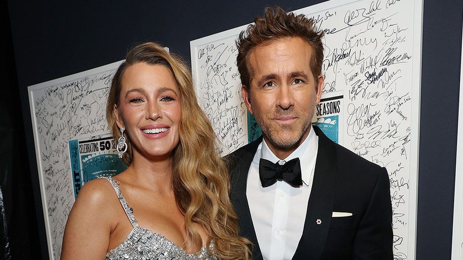 Blake Lively, Ryan Reynolds' 'SNL' appearance slammed as fans accuse